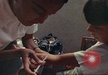 Immagine di Anni Settanta di cure mediche in Colombia Candelaria Colombia, 1972, secondo 33 filmato di repertorio 65675059597