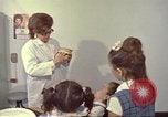 Immagine di Anni Settanta di cure mediche in Colombia Candelaria Colombia, 1972, secondo 40 filmato di repertorio 65675059597