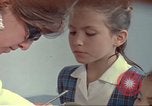 Immagine di Anni Settanta di cure mediche in Colombia Candelaria Colombia, 1972, secondo 51 filmato di repertorio 65675059597