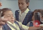 Immagine di Anni Settanta di cure mediche in Colombia Candelaria Colombia, 1972, secondo 61 filmato di repertorio 65675059597