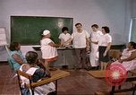 Image les médecins de l'Universidad del Valle Candelaria Colombie, 1972, de la seconde 25 séquences d'archives historiques vidéo 65675059598