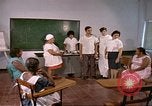 Image les médecins de l'Universidad del Valle Candelaria Colombie, 1972, de la seconde 26 séquences d'archives historiques vidéo 65675059598