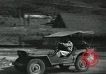 Standbild A-2 intelligence Officer South Pacific Ocean, 1943, aus Sekunde 25 historischem Filmmaterial Videoclip 65675059603