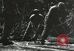 Image des soldats alliés Goodenough Island Nouvelle Guinée, 1944, de la seconde 50 séquences d'archives historiques vidéo 65675059608