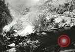 Standbild Eisenbahn Güterwagen gezogen von EMD FT ABBA diesel-elektrischer Motor United States USA, 1944, aus Sekunde 18 historischem Filmmaterial Videoclip 65675059610
