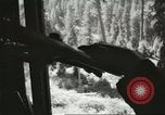Standbild Eisenbahn Güterwagen gezogen von EMD FT ABBA diesel-elektrischer Motor United States USA, 1944, aus Sekunde 33 historischem Filmmaterial Videoclip 65675059610