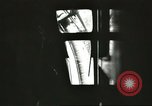 Standbild Eisenbahn Güterwagen gezogen von EMD FT ABBA diesel-elektrischer Motor United States USA, 1944, aus Sekunde 35 historischem Filmmaterial Videoclip 65675059610