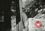 Standbild Eisenbahn Güterwagen gezogen von EMD FT ABBA diesel-elektrischer Motor United States USA, 1944, aus Sekunde 37 historischem Filmmaterial Videoclip 65675059610