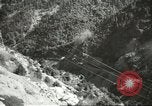Standbild Eisenbahn Güterwagen gezogen von EMD FT ABBA diesel-elektrischer Motor United States USA, 1944, aus Sekunde 48 historischem Filmmaterial Videoclip 65675059610