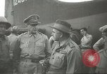 Standbild General Douglas Macarthur Port Moresby Papua Neu Guinea, 1944, aus Sekunde 18 historischem Filmmaterial Videoclip 65675059612