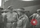 Standbild General Douglas Macarthur Port Moresby Papua Neu Guinea, 1944, aus Sekunde 22 historischem Filmmaterial Videoclip 65675059612