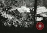 Image des soldats australiens dans la jungle Kokoda Nouvelle Guinée, 1942, de la seconde 5 séquences d'archives historiques vidéo 65675059614