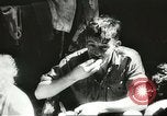 Image des soldats australiens dans la jungle Kokoda Nouvelle Guinée, 1942, de la seconde 12 séquences d'archives historiques vidéo 65675059614