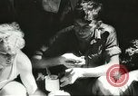 Image des soldats australiens dans la jungle Kokoda Nouvelle Guinée, 1942, de la seconde 14 séquences d'archives historiques vidéo 65675059614