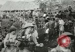 Image des soldats australiens dans la jungle Kokoda Nouvelle Guinée, 1942, de la seconde 28 séquences d'archives historiques vidéo 65675059614