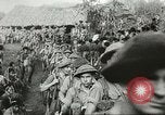 Image des soldats australiens dans la jungle Kokoda Nouvelle Guinée, 1942, de la seconde 31 séquences d'archives historiques vidéo 65675059614
