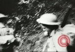 Image des soldats australiens dans la jungle Kokoda Nouvelle Guinée, 1942, de la seconde 35 séquences d'archives historiques vidéo 65675059614