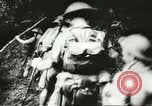 Image des soldats australiens dans la jungle Kokoda Nouvelle Guinée, 1942, de la seconde 36 séquences d'archives historiques vidéo 65675059614