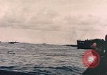 Standbild Vereinigten Staaten Marines Peleliu Palau Inseln, 1944, aus Sekunde 11 historischem Filmmaterial Videoclip 65675059646