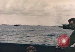 Standbild Vereinigten Staaten Marines Peleliu Palau Inseln, 1944, aus Sekunde 14 historischem Filmmaterial Videoclip 65675059646