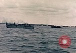 Standbild Vereinigten Staaten Marines Peleliu Palau Inseln, 1944, aus Sekunde 16 historischem Filmmaterial Videoclip 65675059646