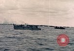 Standbild Vereinigten Staaten Marines Peleliu Palau Inseln, 1944, aus Sekunde 17 historischem Filmmaterial Videoclip 65675059646
