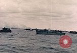 Standbild Vereinigten Staaten Marines Peleliu Palau Inseln, 1944, aus Sekunde 20 historischem Filmmaterial Videoclip 65675059646