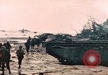 Standbild Vereinigten Staaten Marines Peleliu Palau Inseln, 1944, aus Sekunde 61 historischem Filmmaterial Videoclip 65675059646