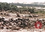 Standbild Vereinigten Staaten Marines Peleliu Palau Inseln, 1945, aus Sekunde 14 historischem Filmmaterial Videoclip 65675059647