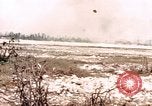 Standbild Vereinigten Staaten Marines Peleliu Palau Inseln, 1945, aus Sekunde 21 historischem Filmmaterial Videoclip 65675059647