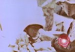 Standbild Vereinigten Staaten Marines im Kampf auf Saipan Saipan Nördliche Marianen, 1944, aus Sekunde 7 historischem Filmmaterial Videoclip 65675059655