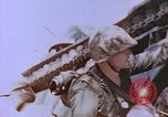 Standbild Vereinigten Staaten Marines im Kampf auf Saipan Saipan Nördliche Marianen, 1944, aus Sekunde 21 historischem Filmmaterial Videoclip 65675059655