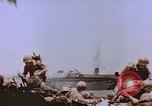 Standbild Vereinigten Staaten Marines im Kampf auf Saipan Saipan Nördliche Marianen, 1944, aus Sekunde 44 historischem Filmmaterial Videoclip 65675059655