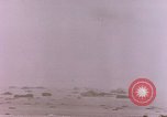 Immagine di Mezza via Saipan Isole Marianne Settentrionali, 1944, secondo 27 filmato di repertorio 65675059660
