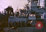 Image USS Drayton (DD-366) dans la peinture de camouflage de la Côte d'Iwo Jima Océan Pacifique, 1944, de la seconde 40 séquences d'archives historiques vidéo 65675059676