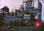 Image USS Drayton (DD-366) dans la peinture de camouflage de la Côte d'Iwo Jima Océan Pacifique, 1944, de la seconde 43 séquences d'archives historiques vidéo 65675059676