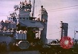 Image USS Drayton (DD-366) dans la peinture de camouflage de la Côte d'Iwo Jima Océan Pacifique, 1944, de la seconde 50 séquences d'archives historiques vidéo 65675059676