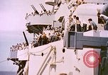 Image USS Drayton (DD-366) dans la peinture de camouflage de la Côte d'Iwo Jima Océan Pacifique, 1944, de la seconde 62 séquences d'archives historiques vidéo 65675059676