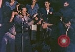 Image Le Capitaine de corvette Eddie Peabody et la troupe de divertir les marins Ulithi Îles Caroline, 1944, de la seconde 21 séquences d'archives historiques vidéo 65675059677