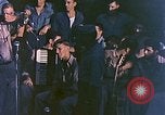 Image Le Capitaine de corvette Eddie Peabody et la troupe de divertir les marins Ulithi Îles Caroline, 1944, de la seconde 25 séquences d'archives historiques vidéo 65675059677