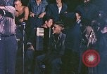 Image Le Capitaine de corvette Eddie Peabody et la troupe de divertir les marins Ulithi Îles Caroline, 1944, de la seconde 31 séquences d'archives historiques vidéo 65675059677