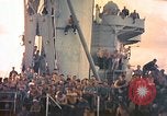 Image marins jouant des instruments Océan Pacifique, 1944, de la seconde 39 séquences d'archives historiques vidéo 65675059679