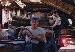 Standbild USS Franklin Pazifik, 1945, aus Sekunde 62 historischem Filmmaterial Videoclip 65675059682