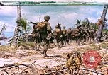 Image États-Unis 27e Division d'infanterie Makin Island Kiribati Islands, 1943, de la seconde 1 séquences d'archives historiques vidéo 65675059699