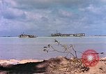 Image États-Unis 27e Division d'infanterie Makin Island Kiribati Islands, 1943, de la seconde 26 séquences d'archives historiques vidéo 65675059699