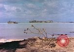 Image États-Unis 27e Division d'infanterie Makin Island Kiribati Islands, 1943, de la seconde 35 séquences d'archives historiques vidéo 65675059699