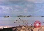 Image États-Unis 27e Division d'infanterie Makin Island Kiribati Islands, 1943, de la seconde 50 séquences d'archives historiques vidéo 65675059699