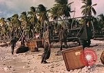 Image Landing Ship mécanisé Makin Island Kiribati Islands, 1943, de la seconde 4 séquences d'archives historiques vidéo 65675059700