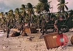 Image Landing Ship mécanisé Makin Island Kiribati Islands, 1943, de la seconde 6 séquences d'archives historiques vidéo 65675059700