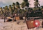Image Landing Ship mécanisé Makin Island Kiribati Islands, 1943, de la seconde 7 séquences d'archives historiques vidéo 65675059700